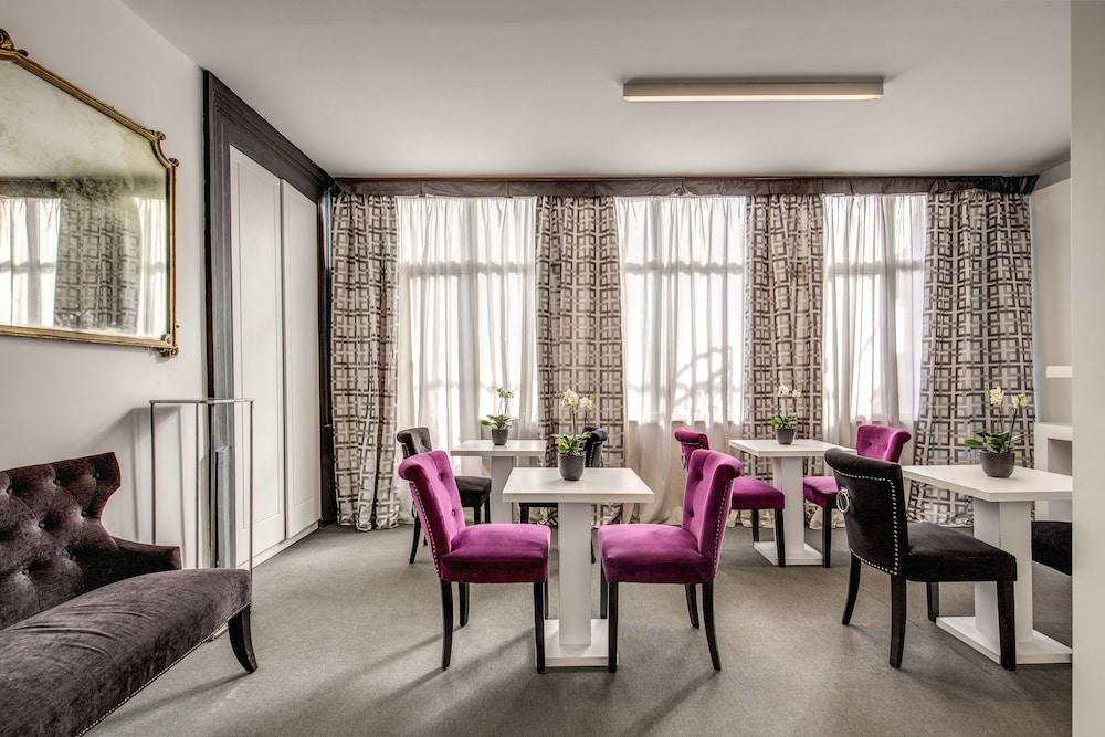 Residenza Bourbon Rome