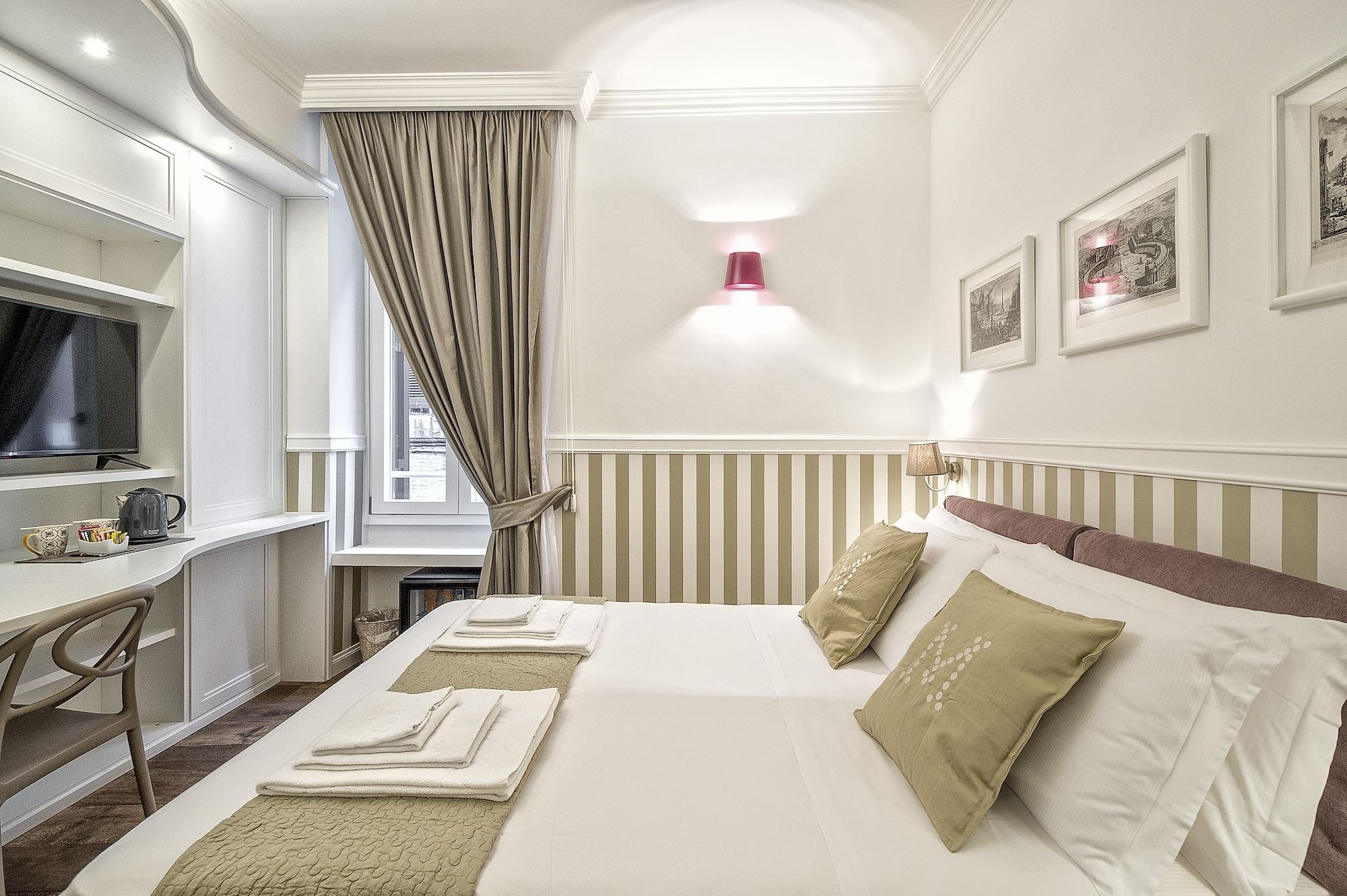 Magenta Luxury Sant'anna