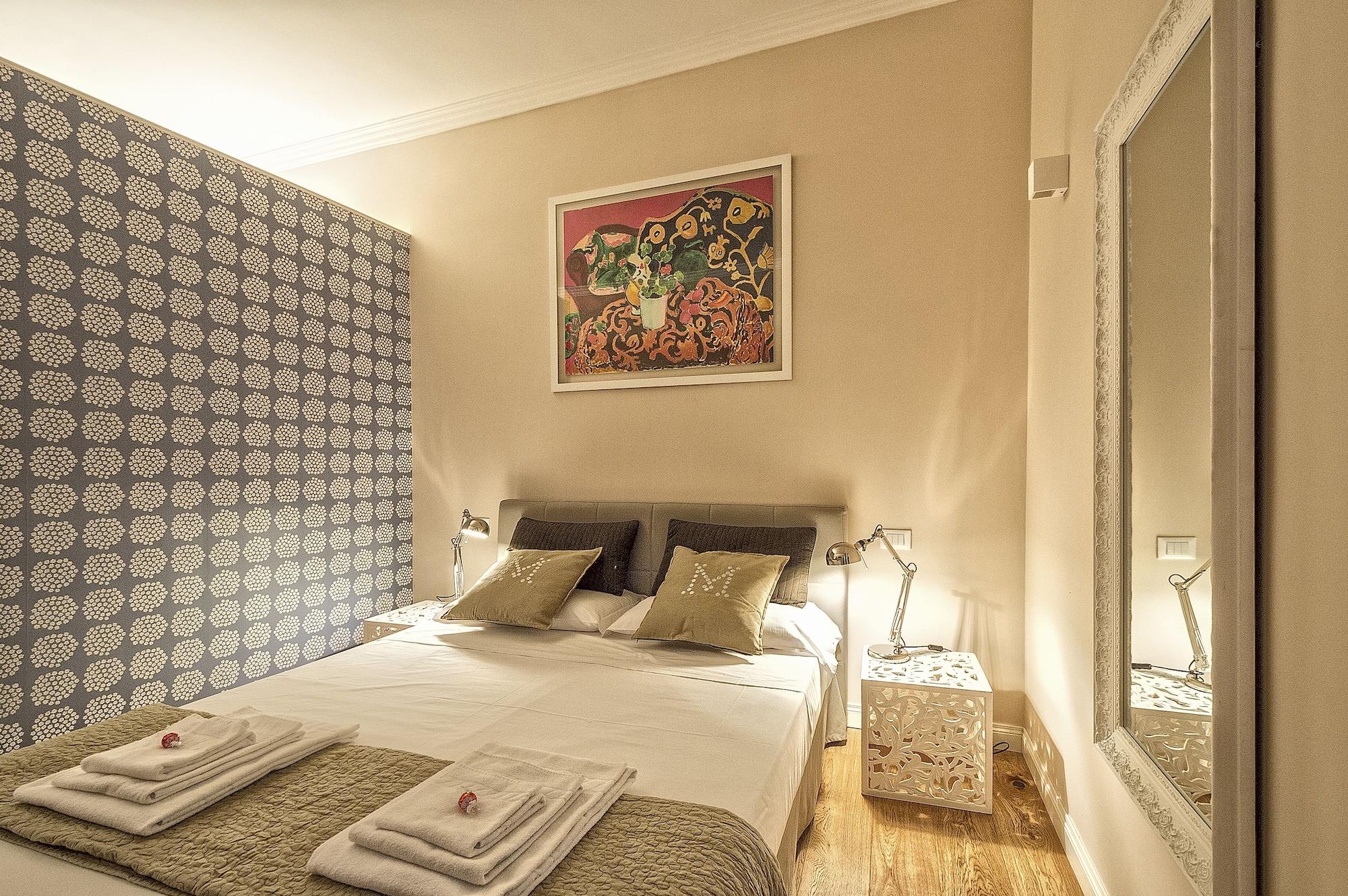 Magenta Luxury Sant'anna