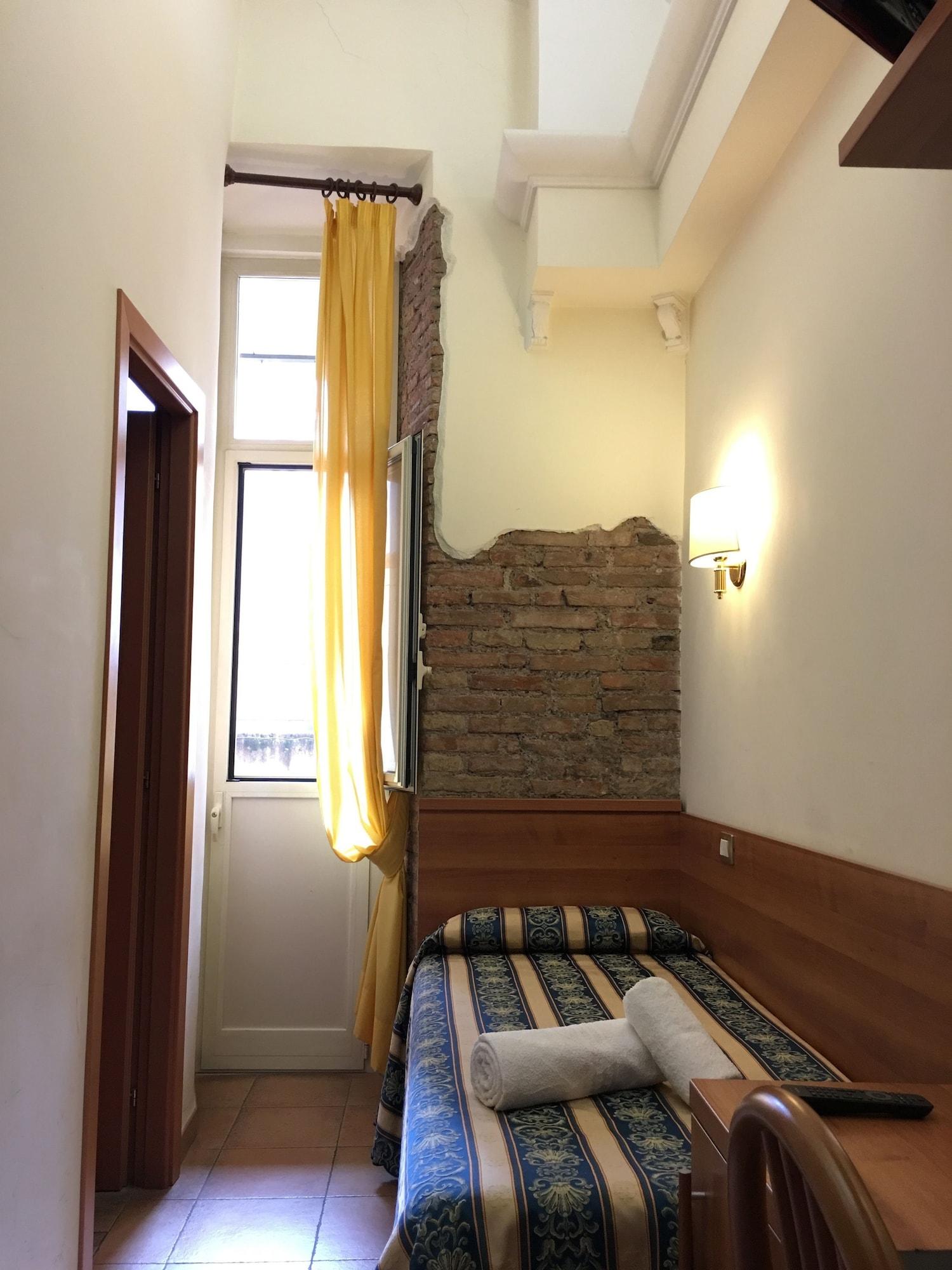 Bolognese Hotel