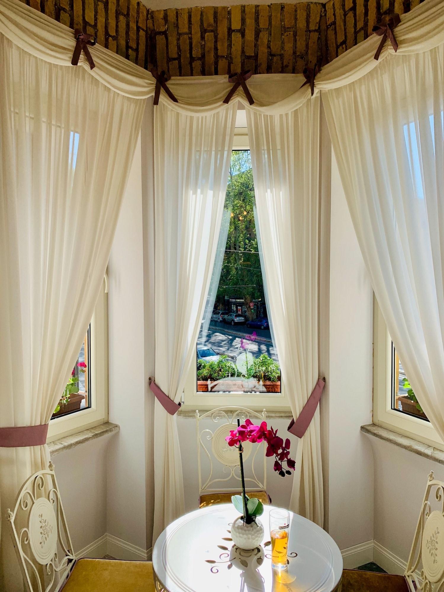Trastevere Royal