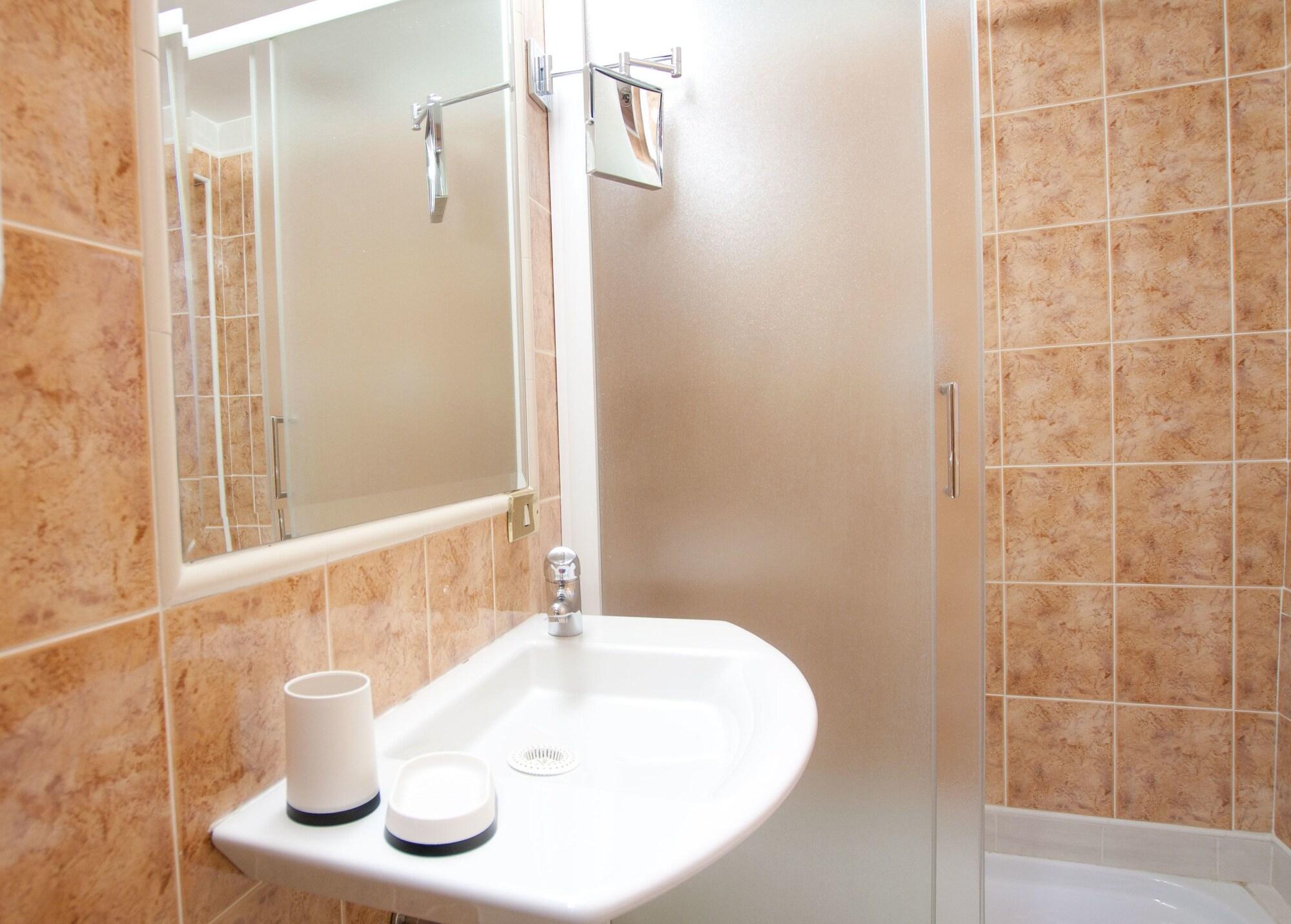 Guesthouse Borromeo Roma Guest house 3*