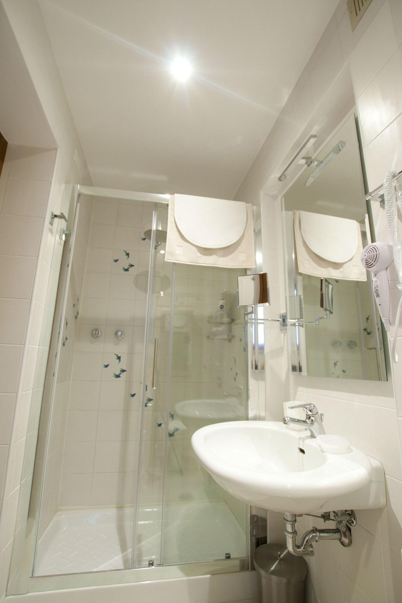 Guesthouse Borromeo Roma Guest house 3*