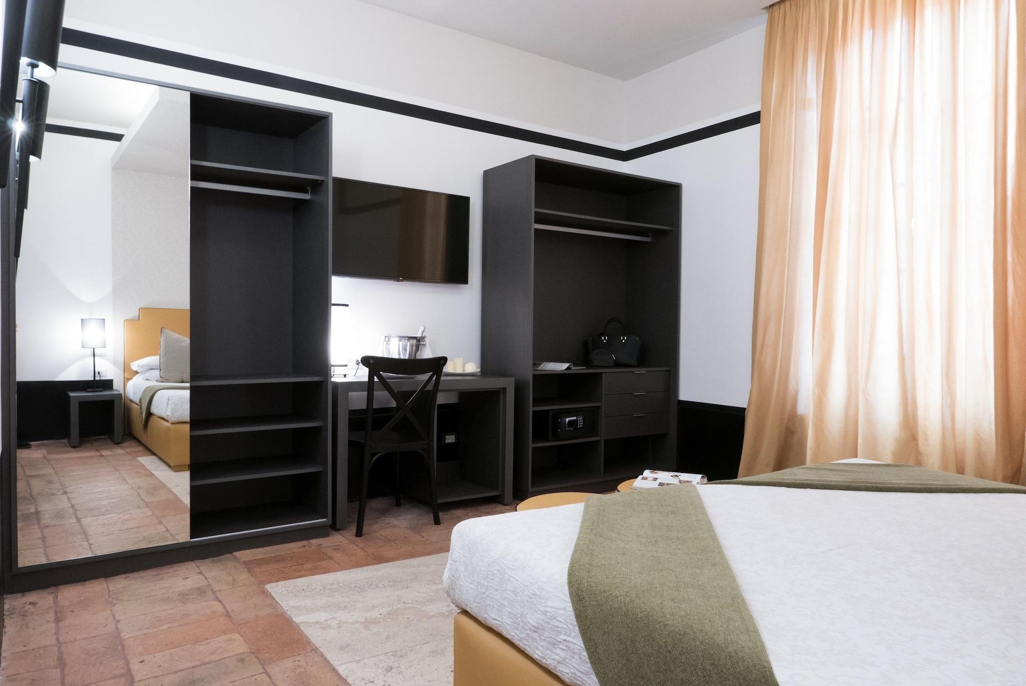 Relais Santa Maria Maggiore Bed & Breakfast 3*