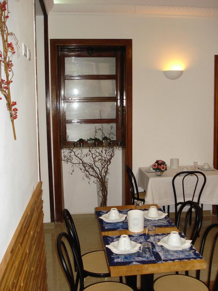 La Casa Di Rosy Couette-café Rome