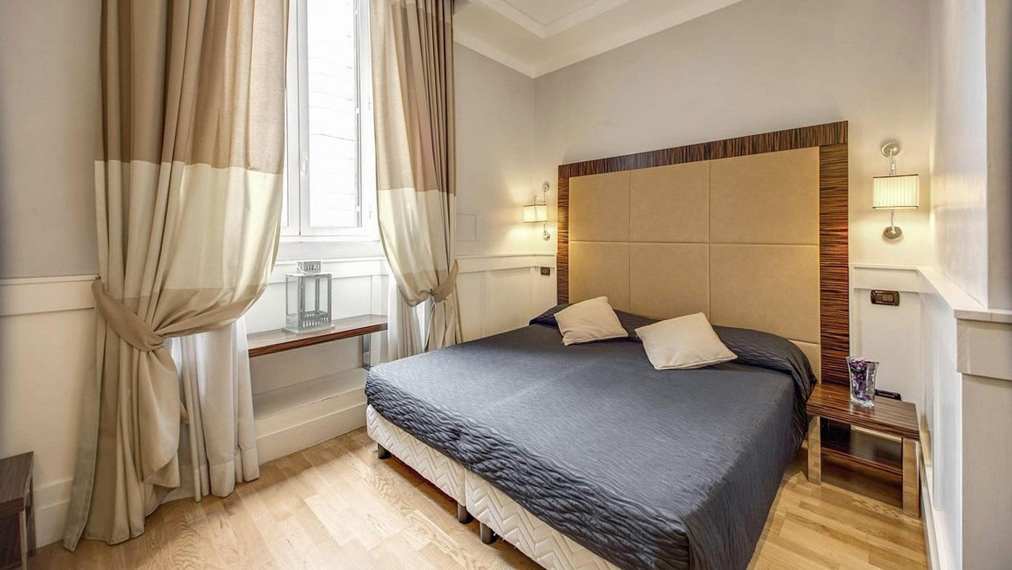 939 Hotel 3*