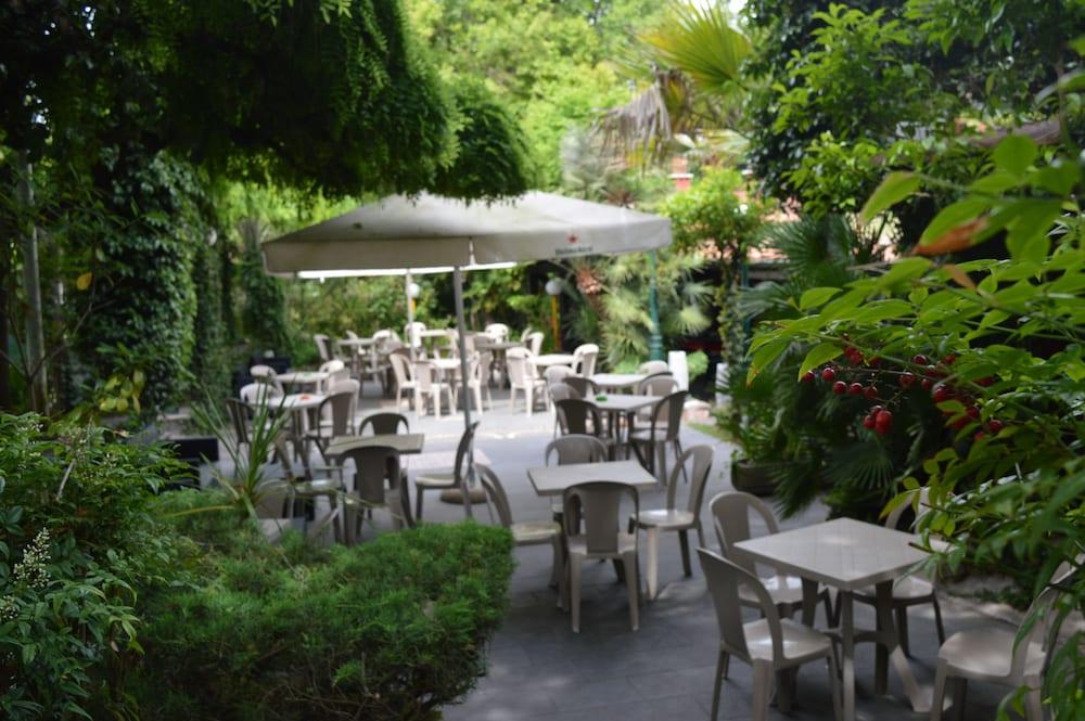 Acampamento Seven Hills Village Roma