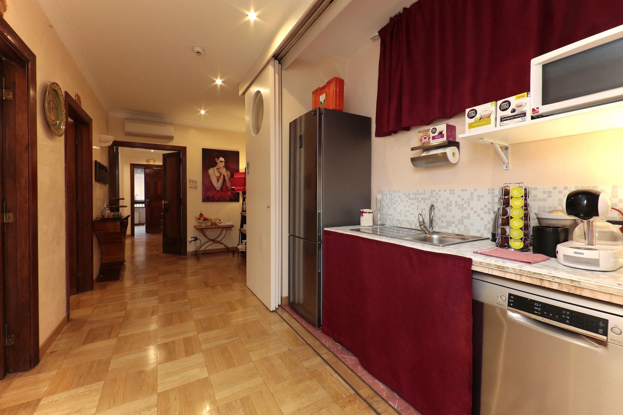 Delle Arti 3* Rome