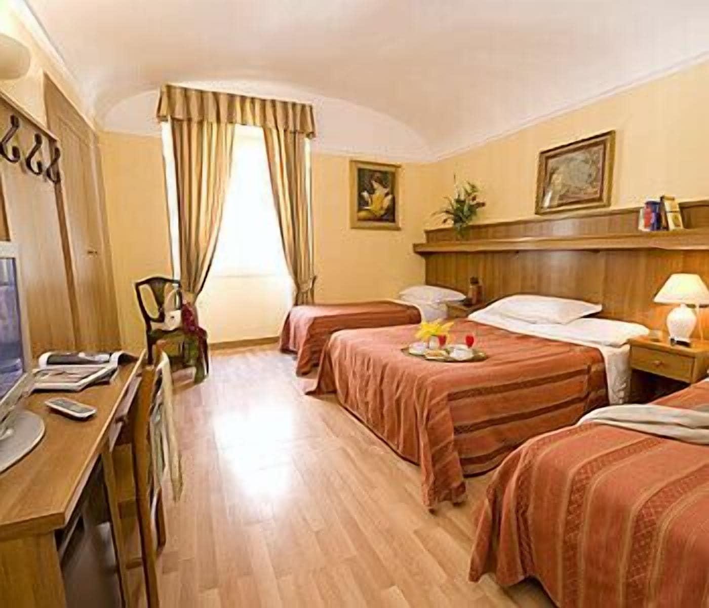 Altavilla Hotel 2*