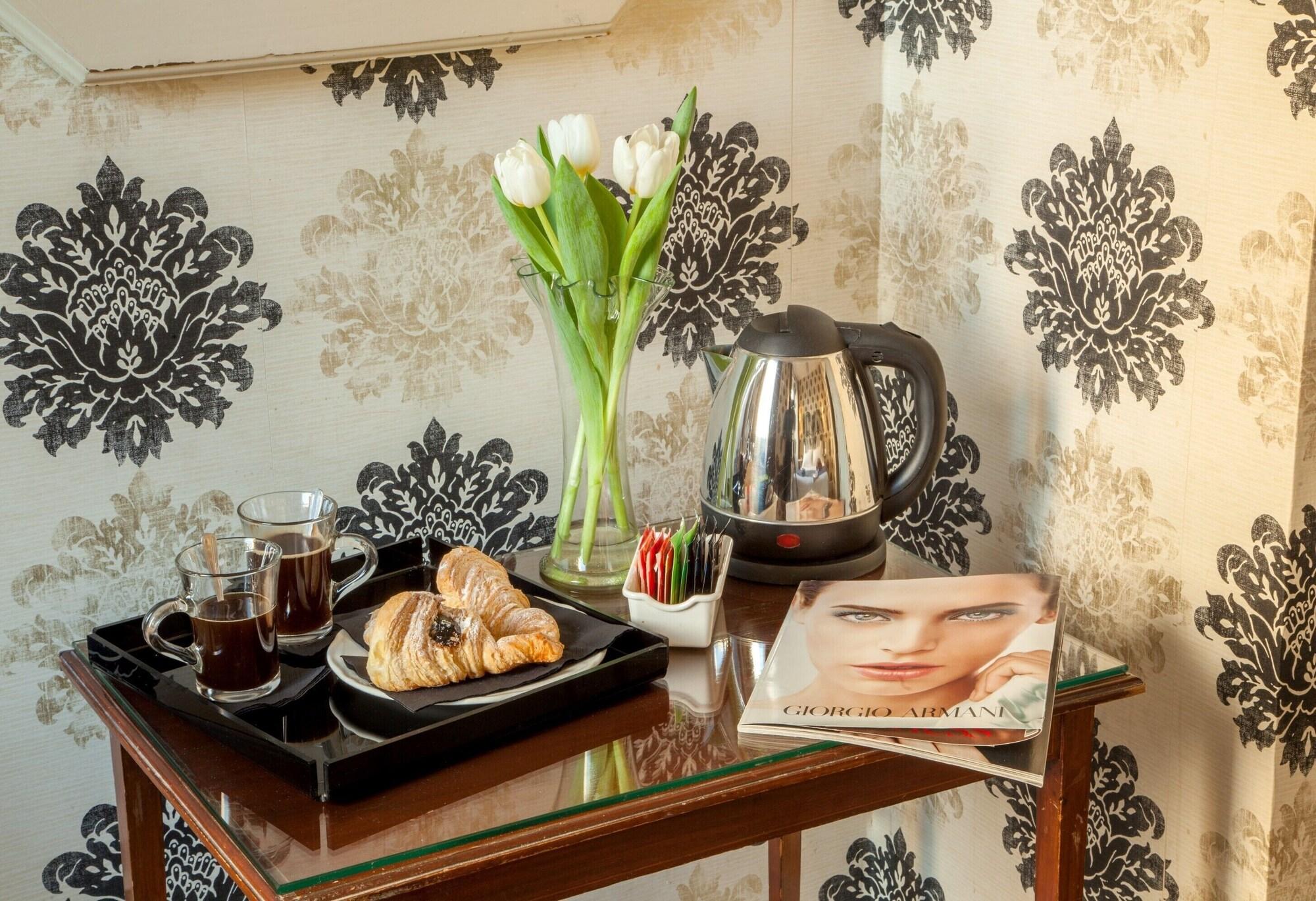 Boutique Anahi 3* Rome