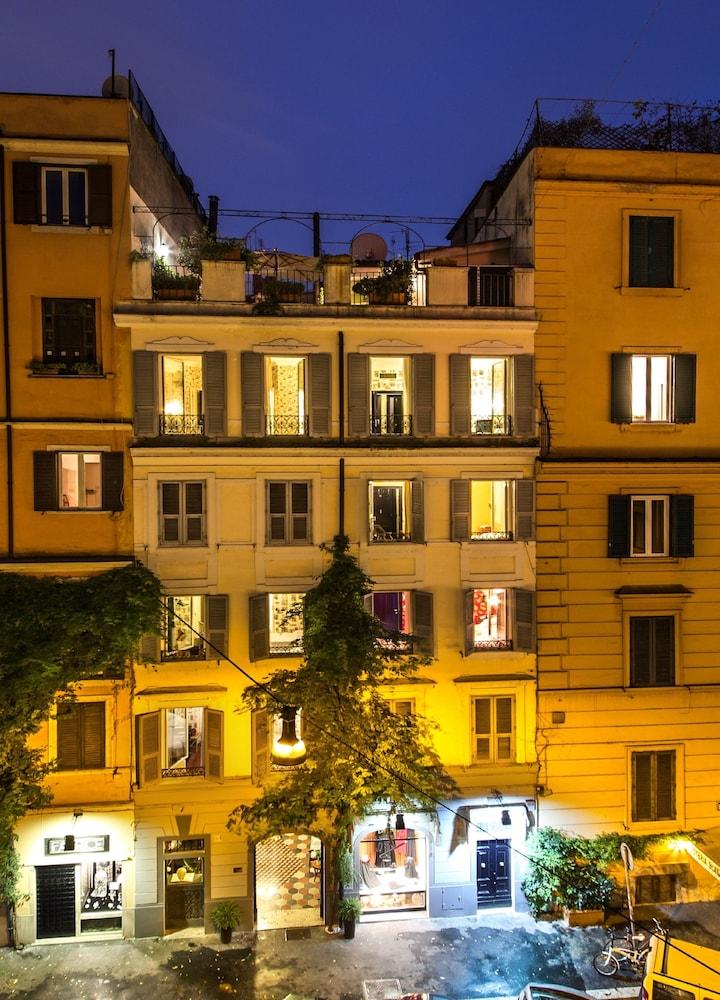 Boutique Anahi Rome