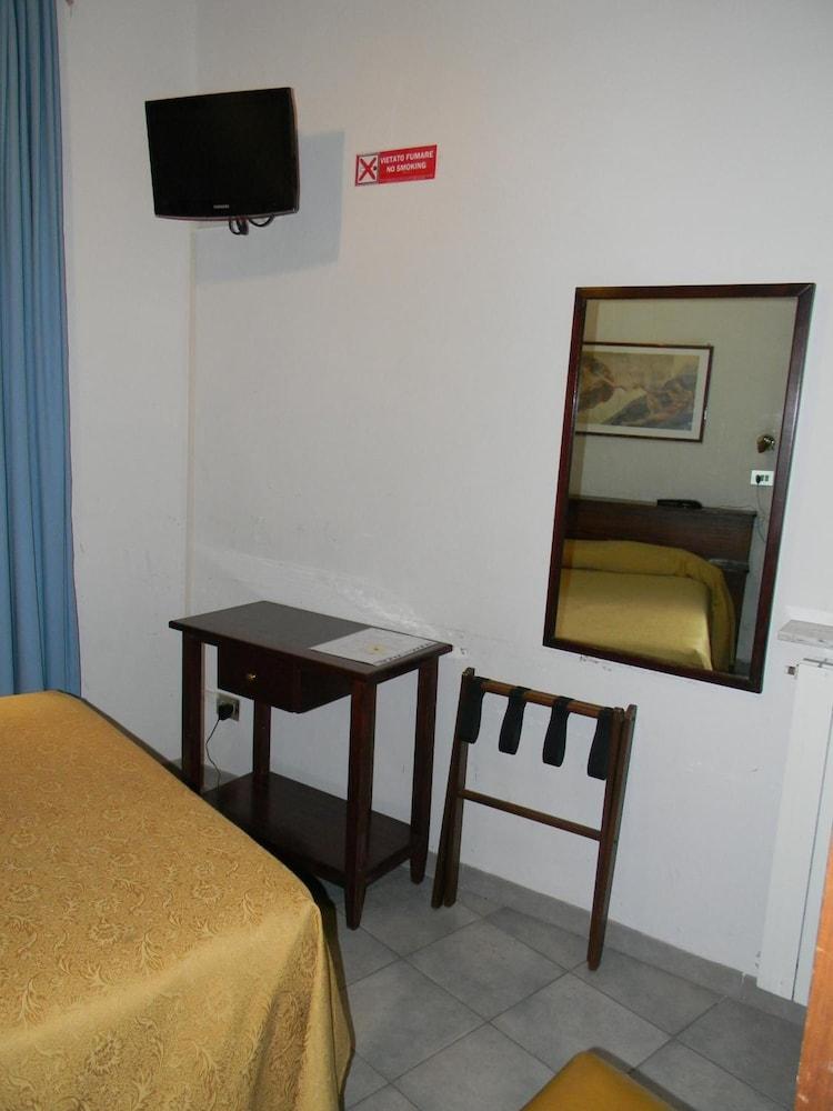 Hotel Primavera 2*