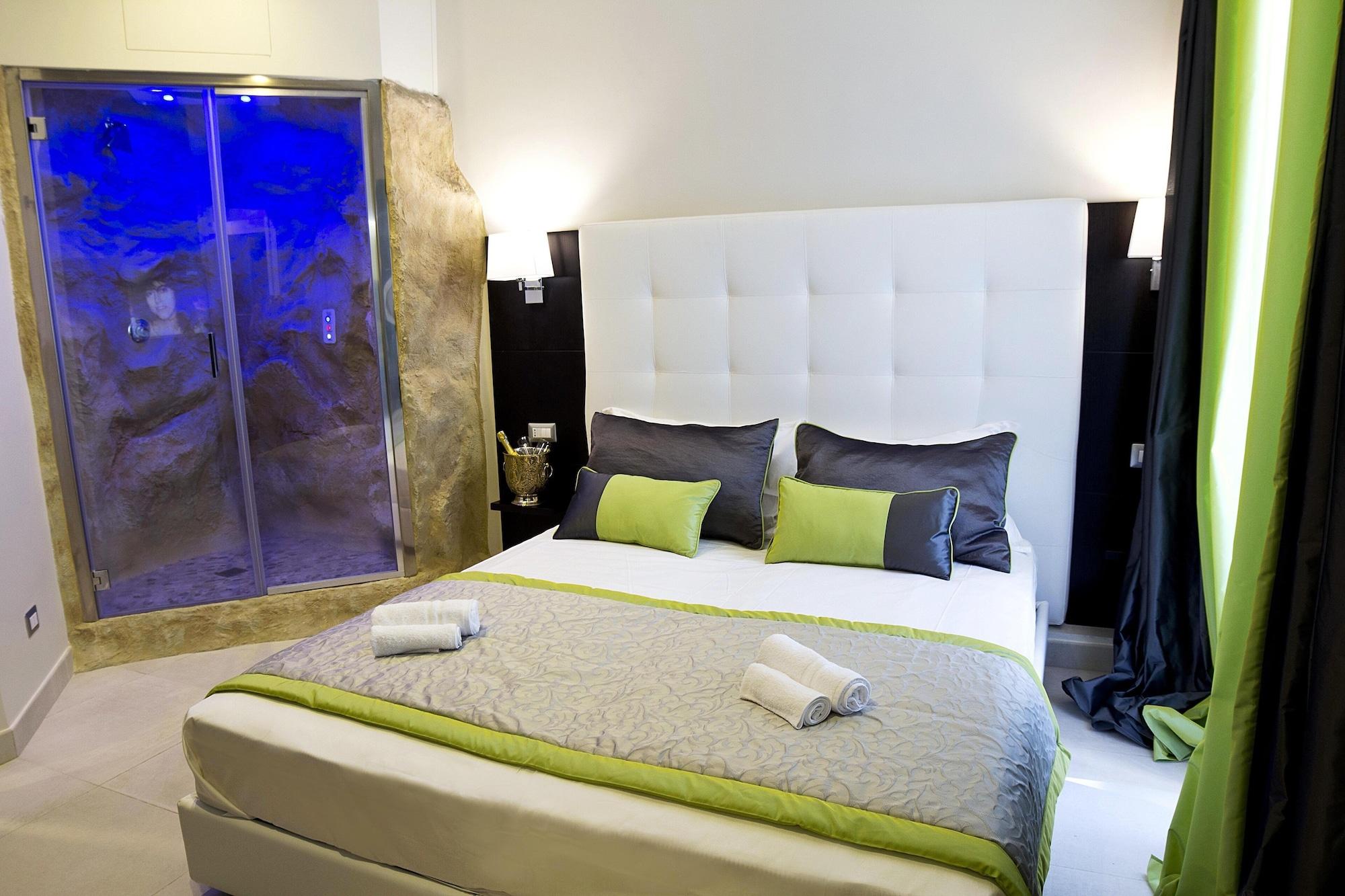 Bed & Breakfast Holidays Boutique 4*
