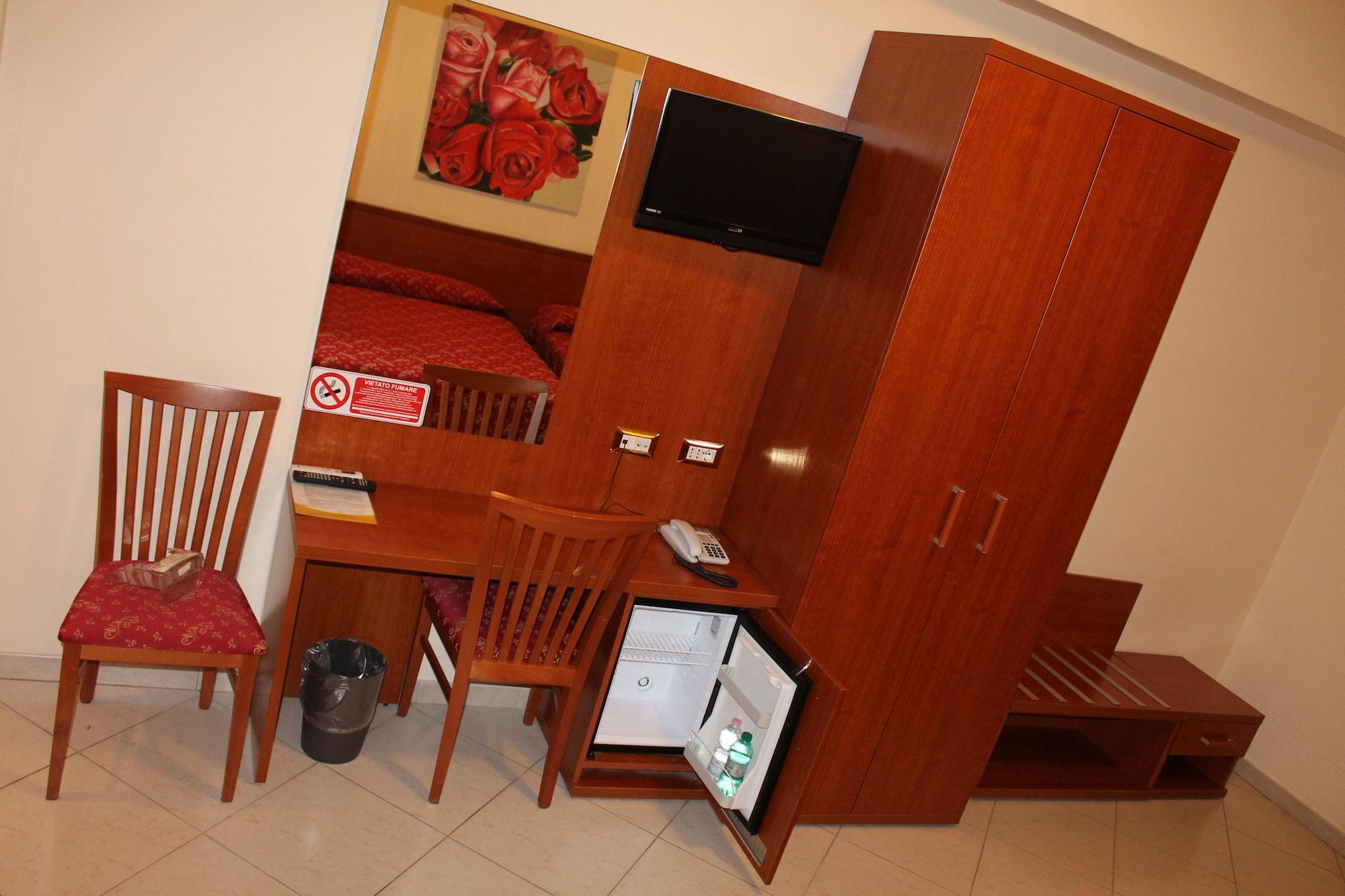 Vitti Hotel 2*