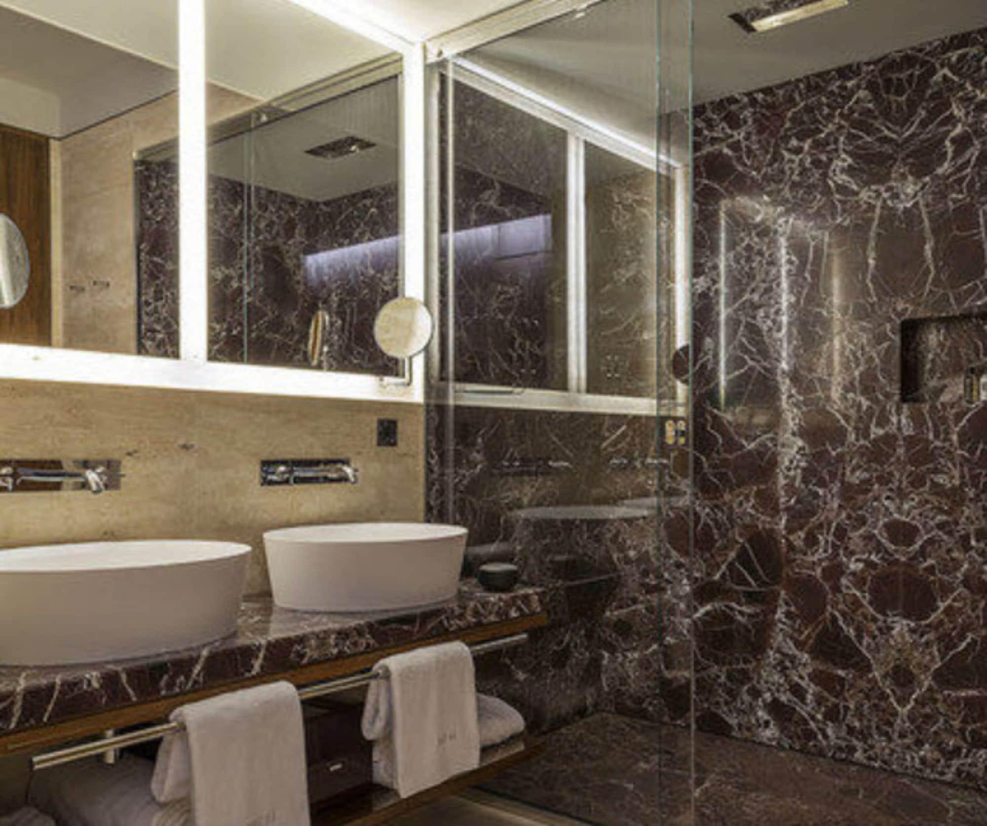 Fendi Private - Small Luxury Of The World 5*