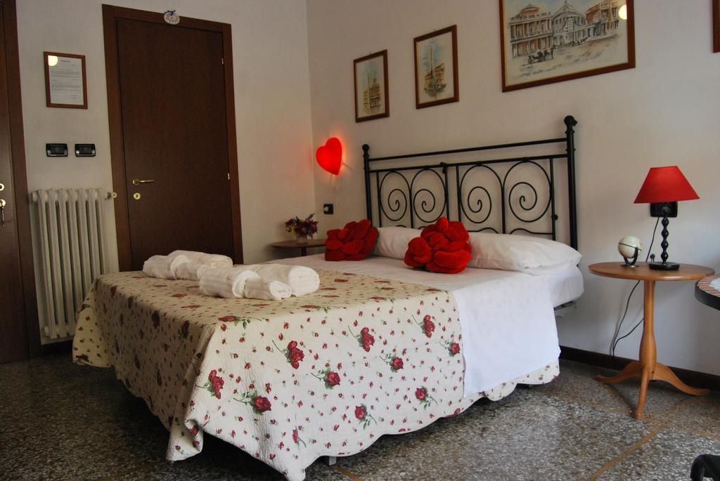 City Room B&B Bed & Breakfast 5*