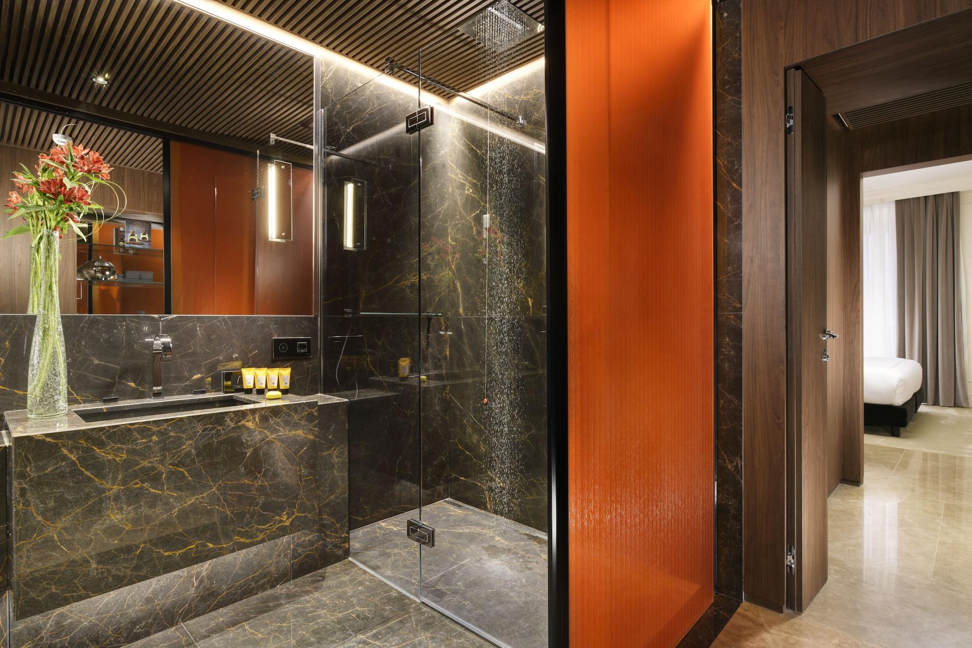The First Dolce - Preferred & Hotel