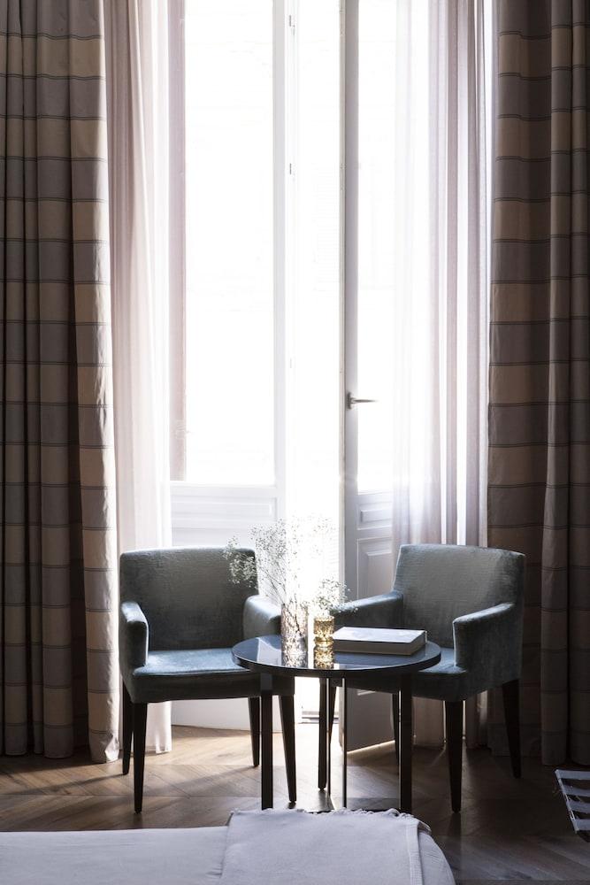 Le Quattro Dame Luxury Affittacamere 3*