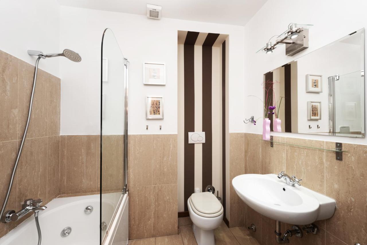 Orchid Apartment *