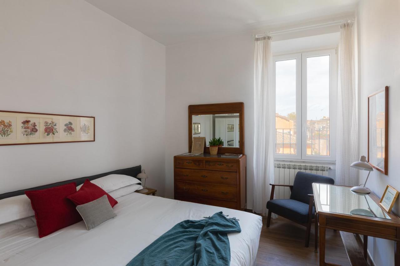 Amazing Penthouse With Terrace And Rooftop In Trastevere *