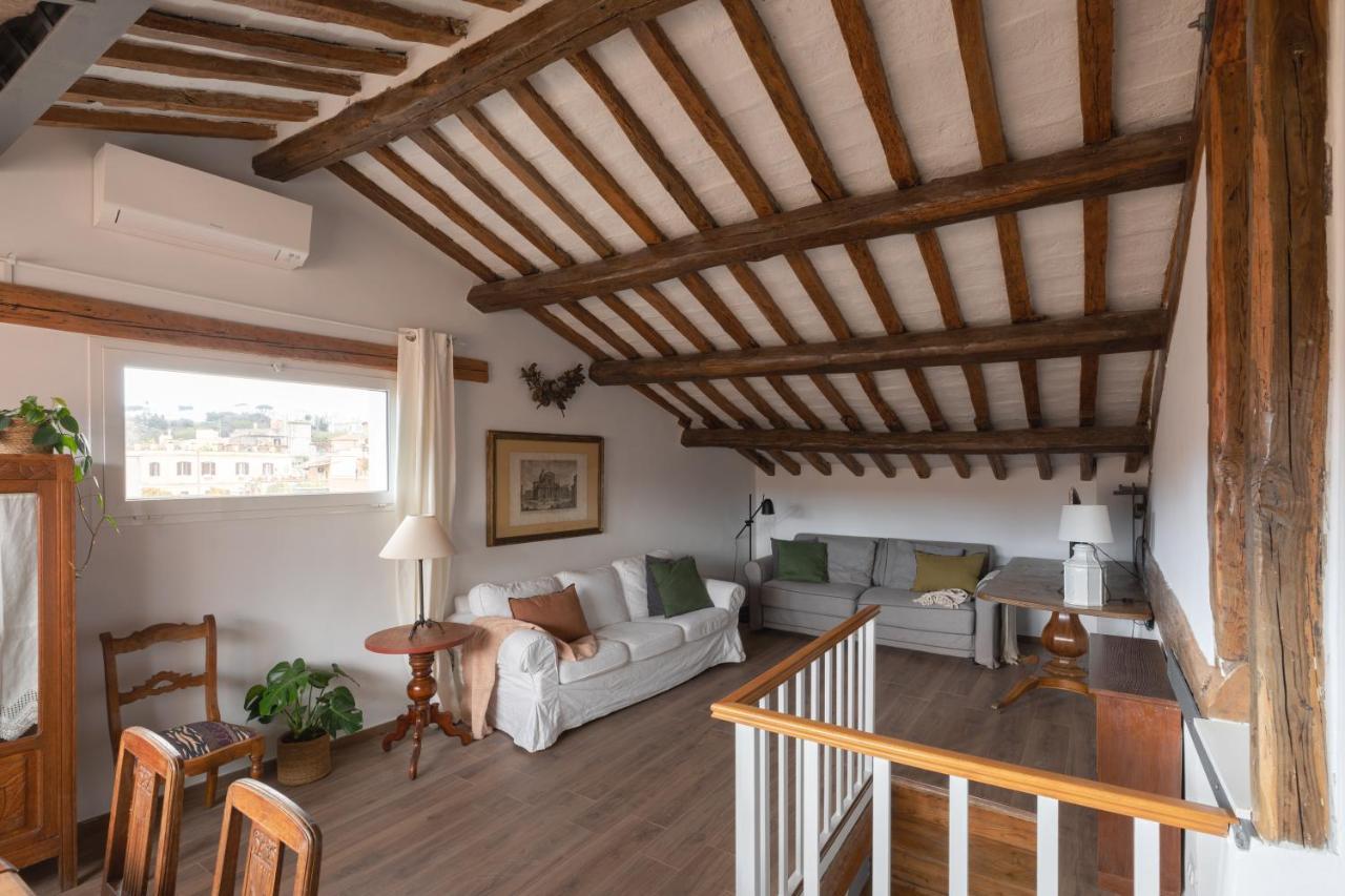 Amazing Penthouse With Terrace And Rooftop In Trastevere