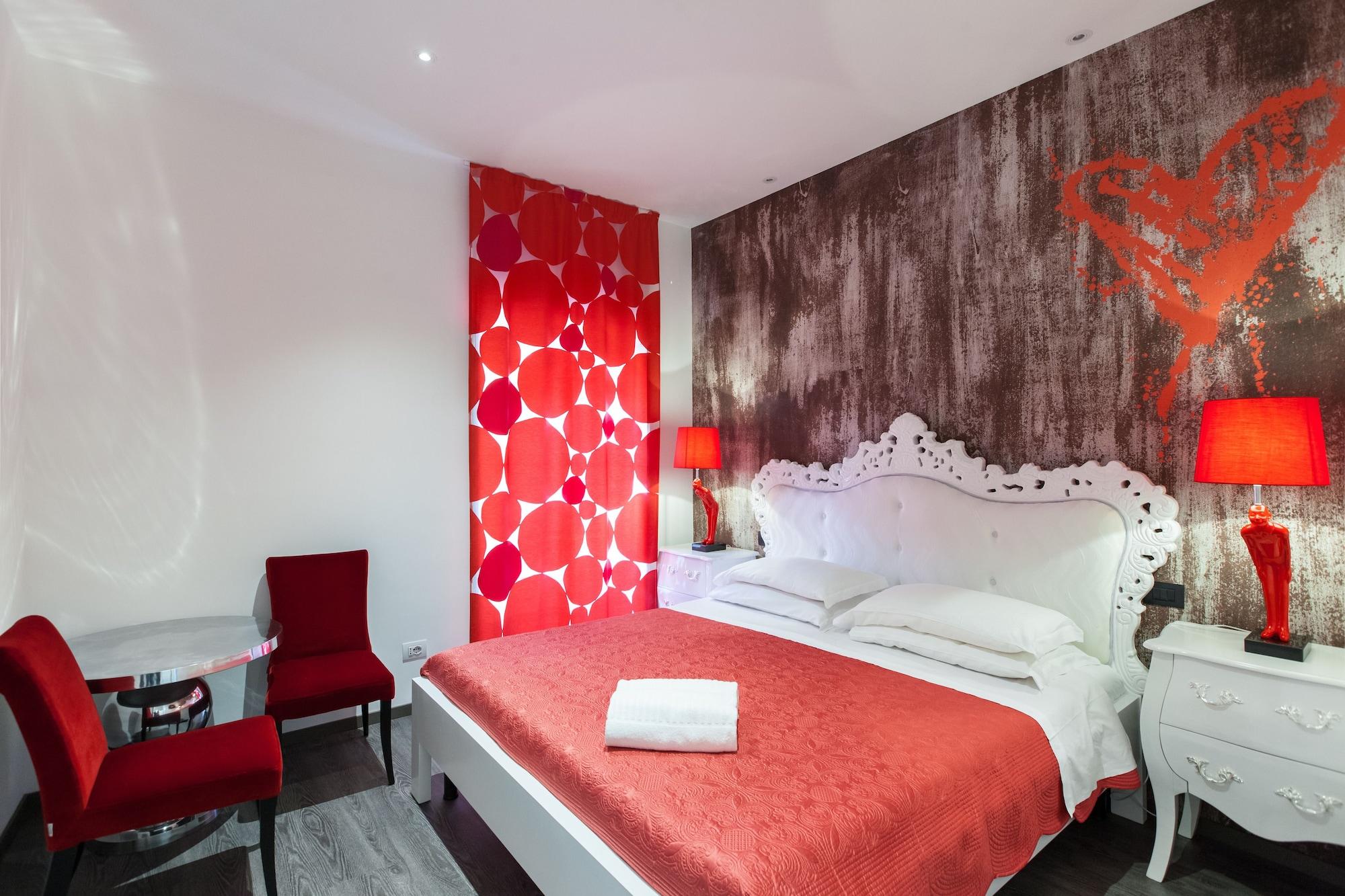 Town House 3*
