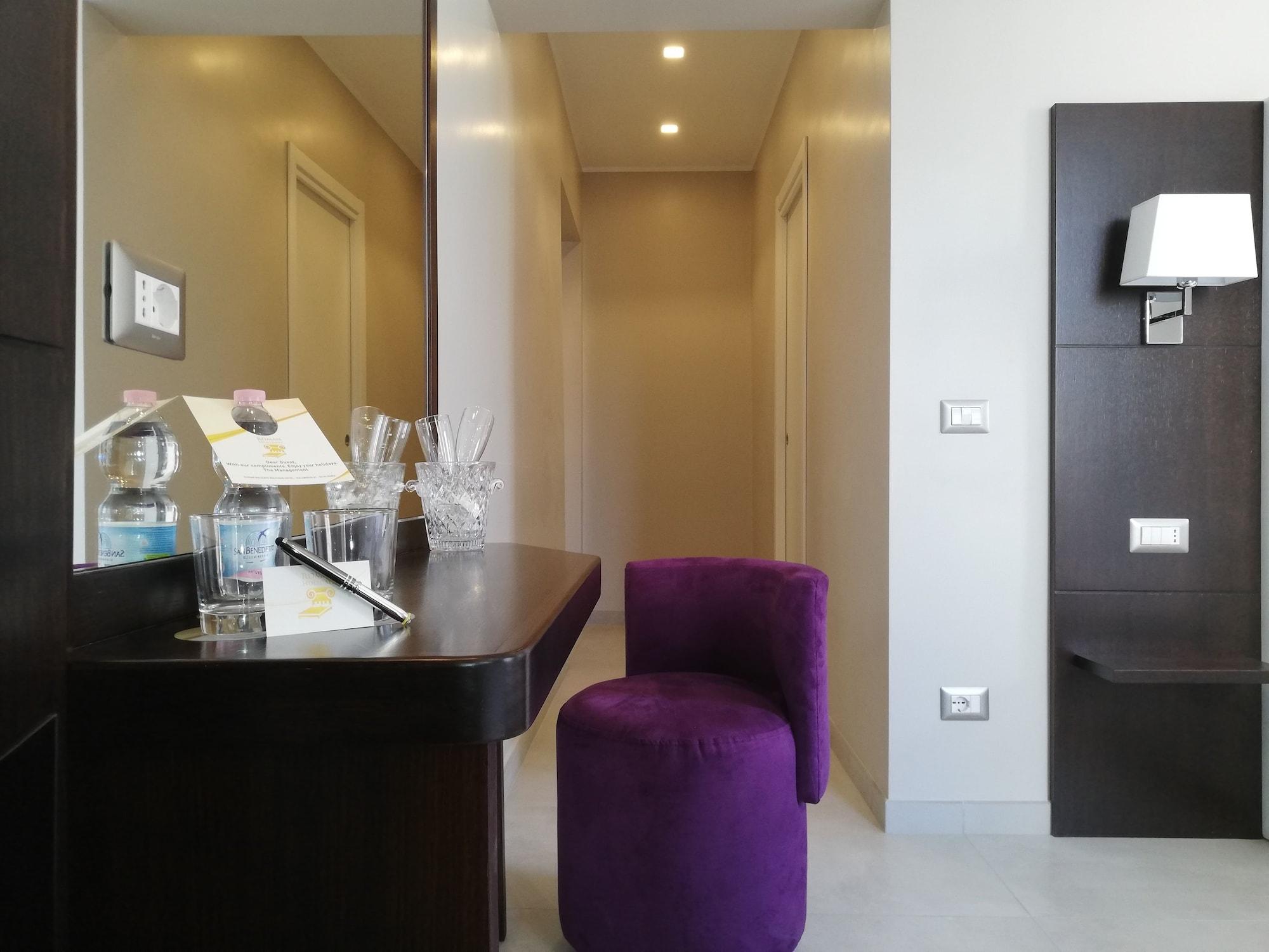Holidays Boutique 4*