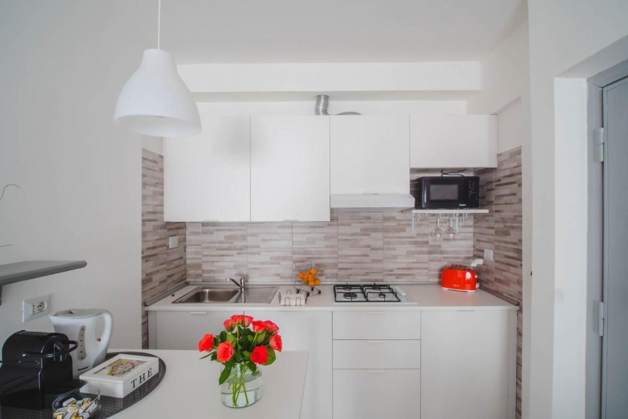 Appartement Lady Butterfly - Metro A Lucio Sestio *