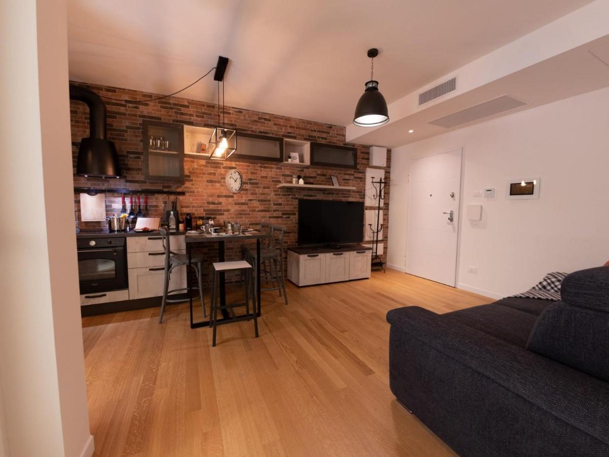 The Rent - Modern Close To Sant'agnese Metro Station * Rome
