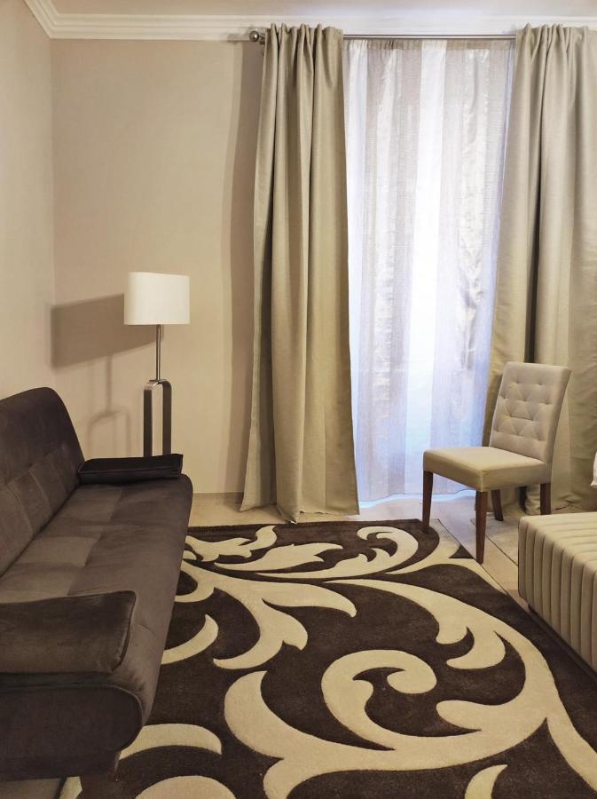 Apartment Romeo, Nel Cuore Di