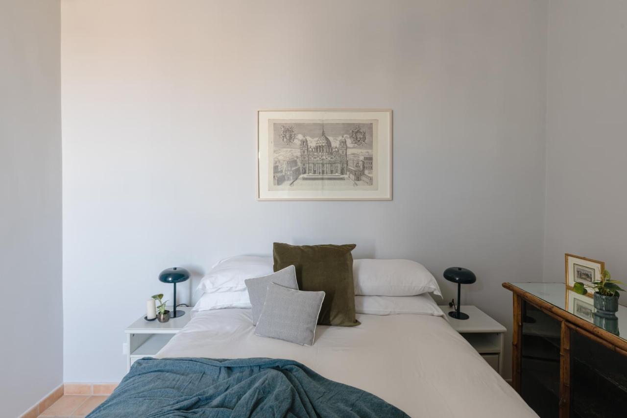 Amazing Penthouse With Terrace And Rooftop In Trastevere *