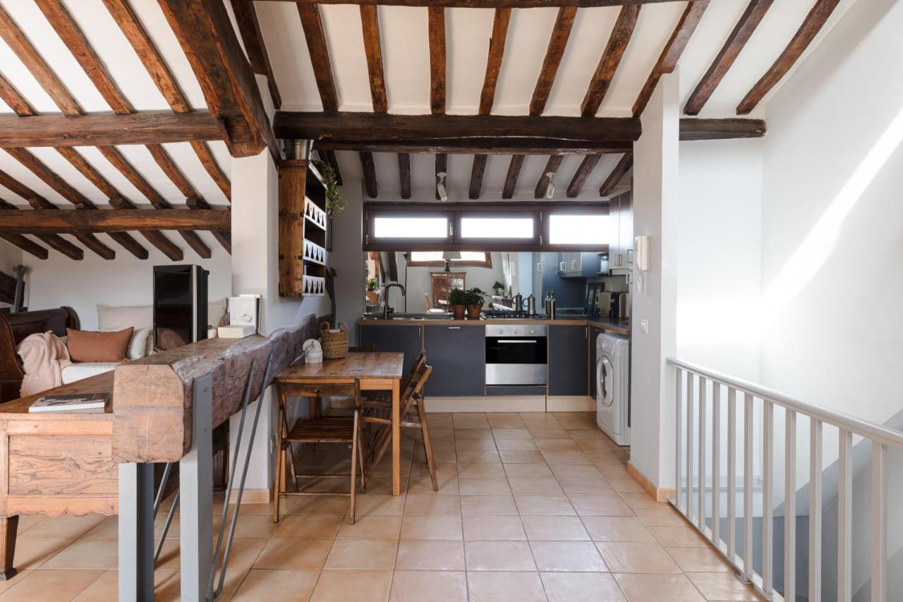 Apartment Amazing Penthouse With Terrace And Rooftop In Trastevere