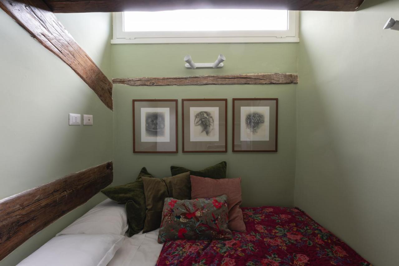 Apartment Amazing Penthouse With Terrace And Rooftop In Trastevere