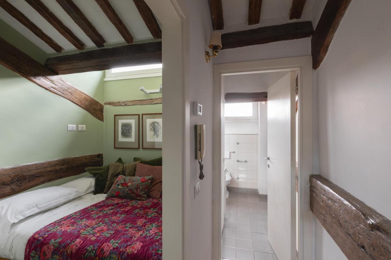 Amazing Penthouse With Terrace And Rooftop In Trastevere Apartment Rome