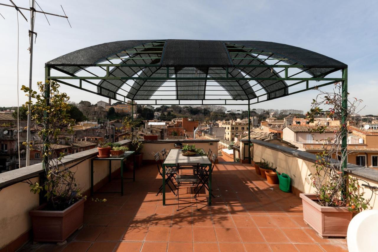Amazing Penthouse With Terrace And Rooftop In Trastevere Apartment Rome