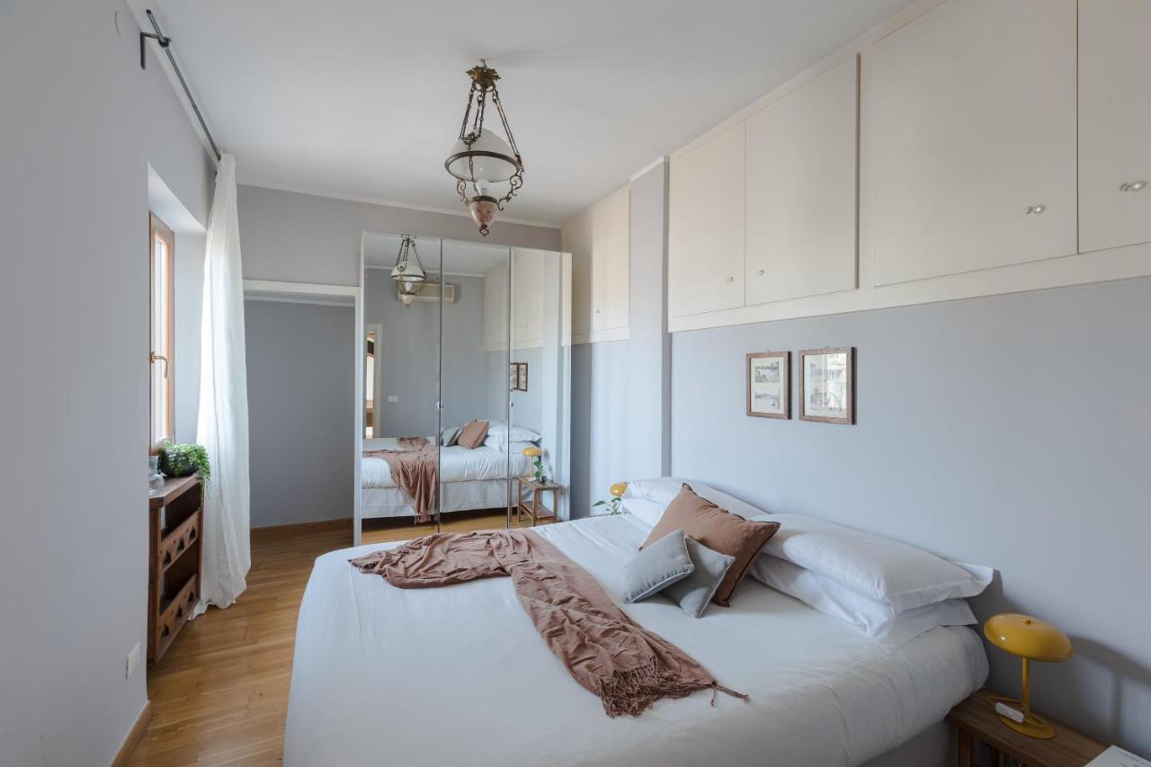 Apartment Amazing Penthouse With Terrace And Rooftop In Trastevere Rome