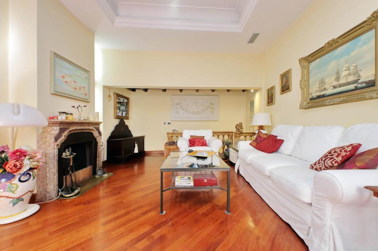 Appartement 4bnb - Luxury Trevi W Terrace