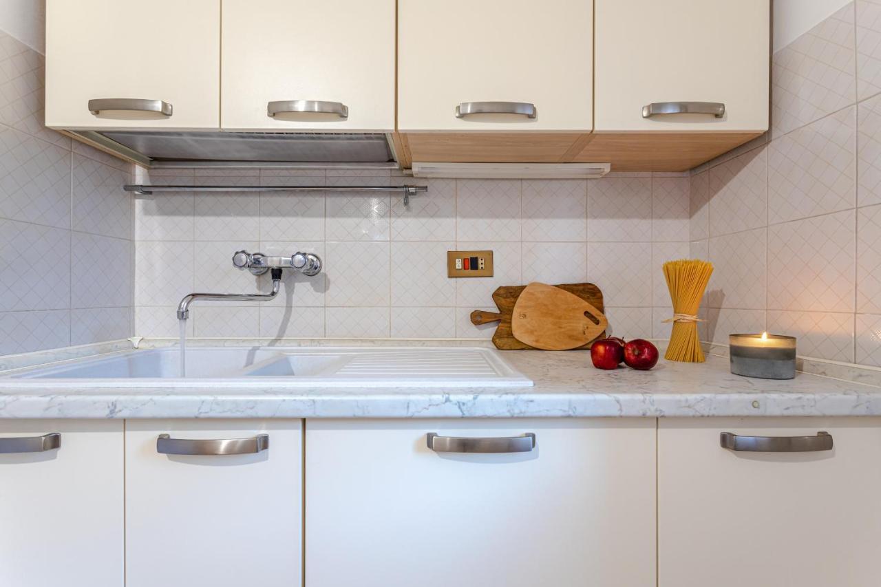 Apartment Bubbles A Piazza Trilussa In Trastevere *