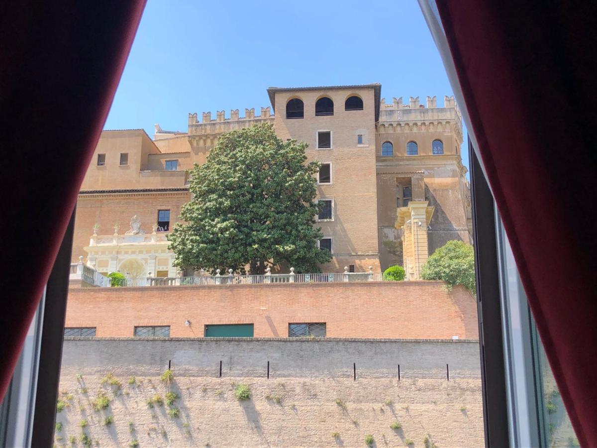 Manfredi House San Pietro 2*