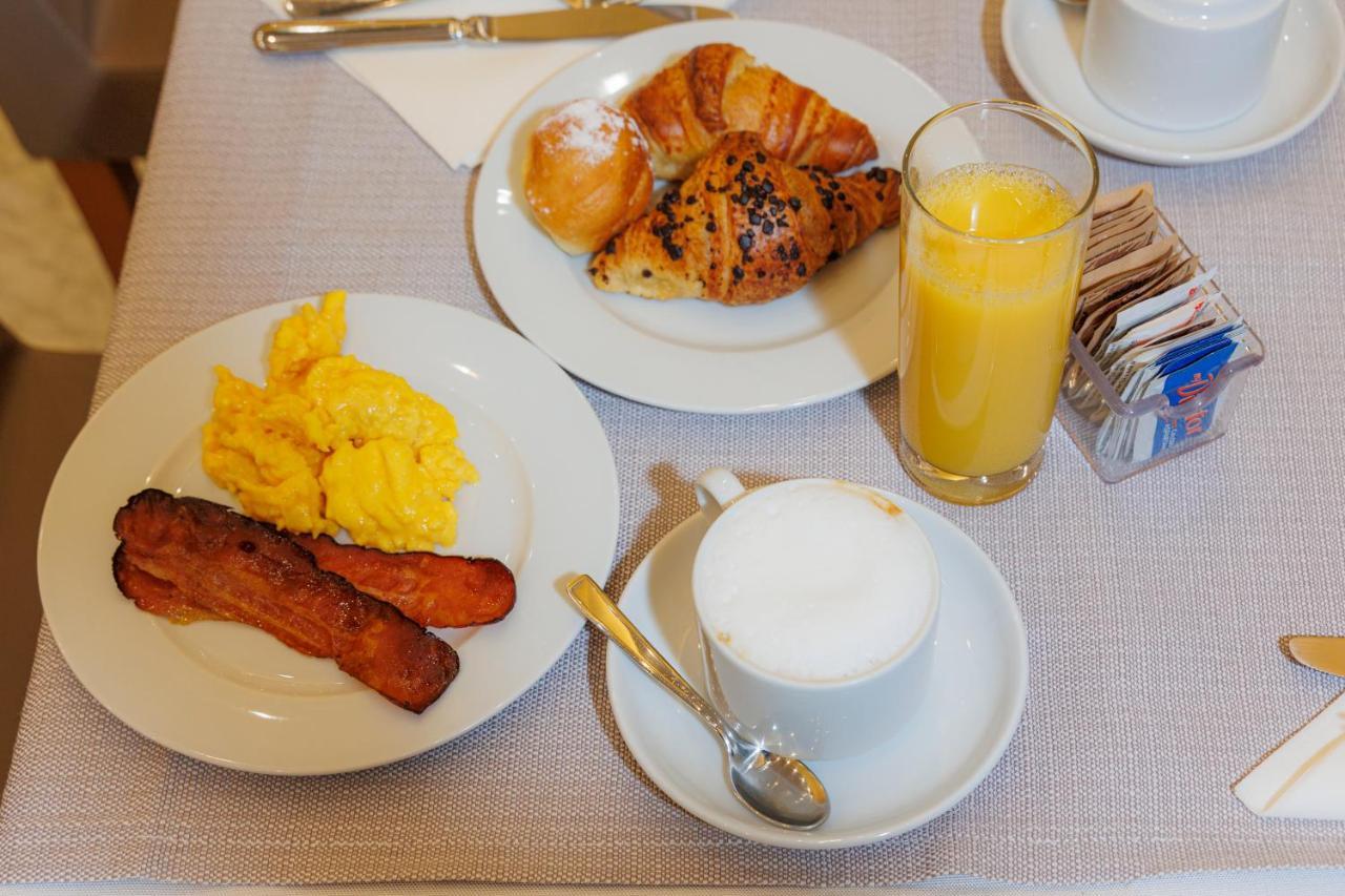 Camelia Hotel