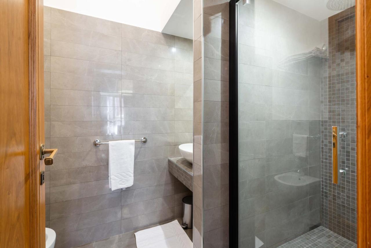 Elical Luxury Rome