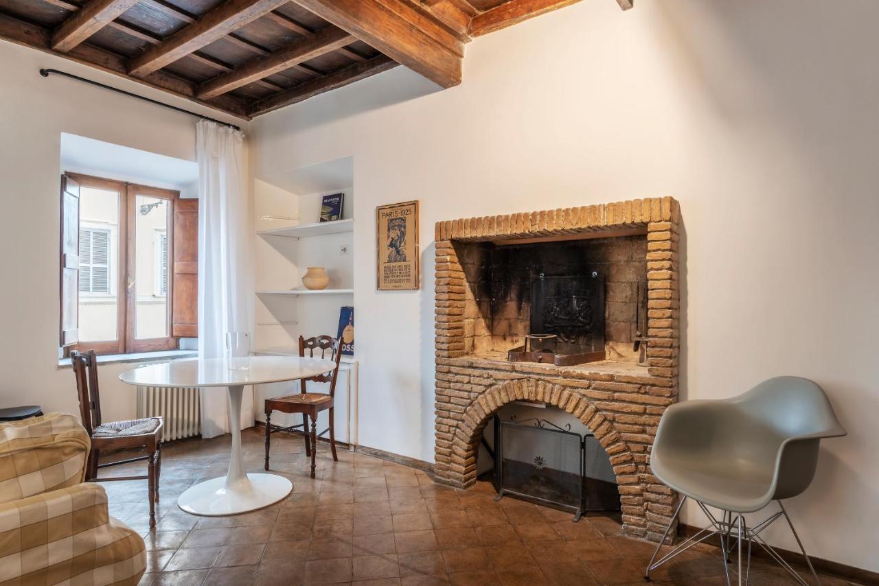 Colosseo & Fori Imperiali Wooden Flat Rome