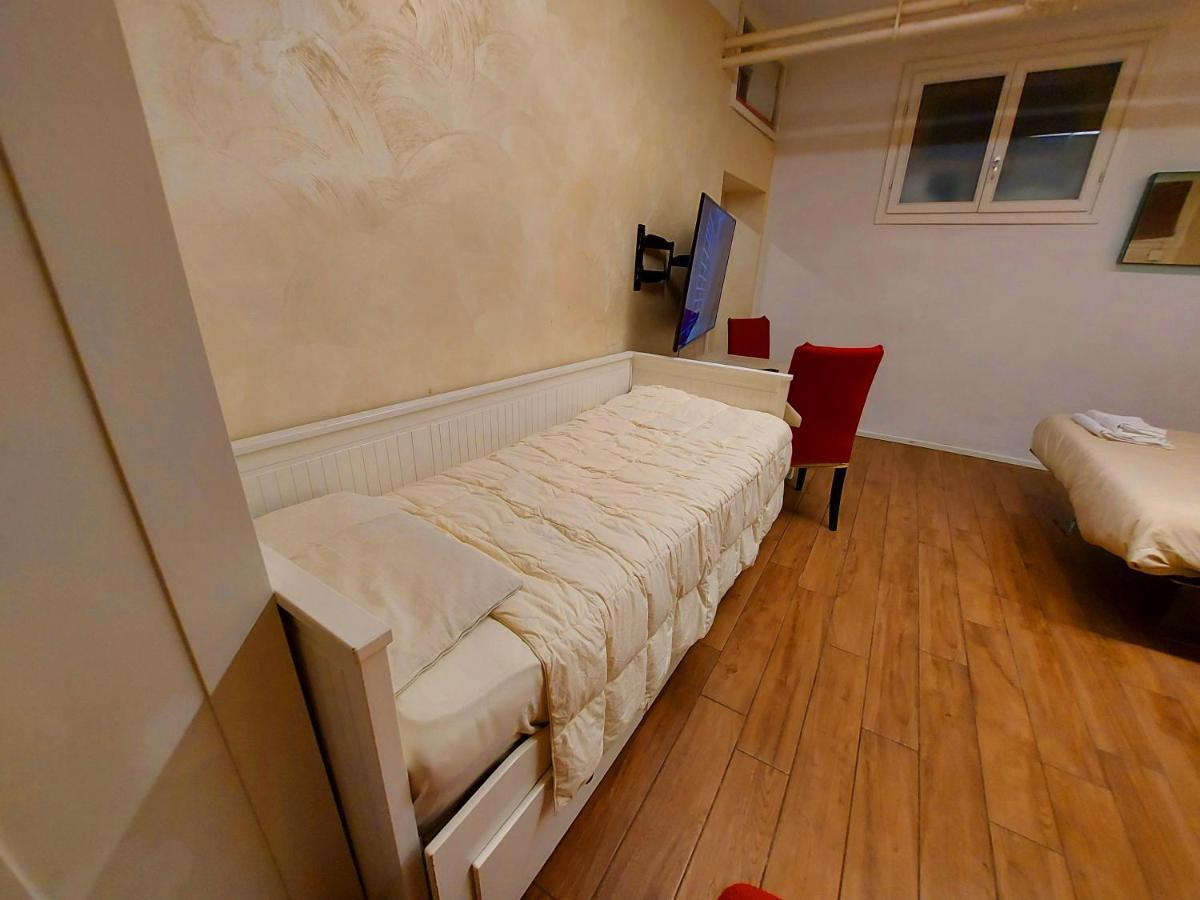 Apartment Free Breakfast - Big In The Heart Of