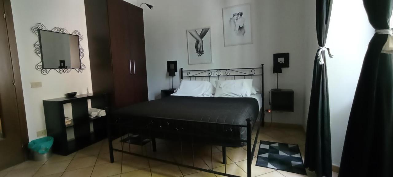 Apartment Merulana: A Due Passi Dal Colosseo *