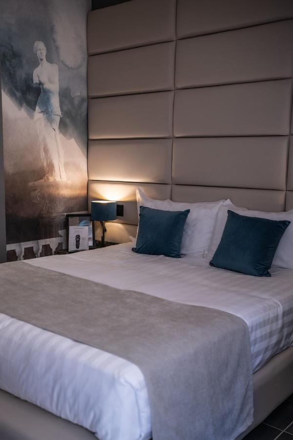 Relais Manzoni Rome