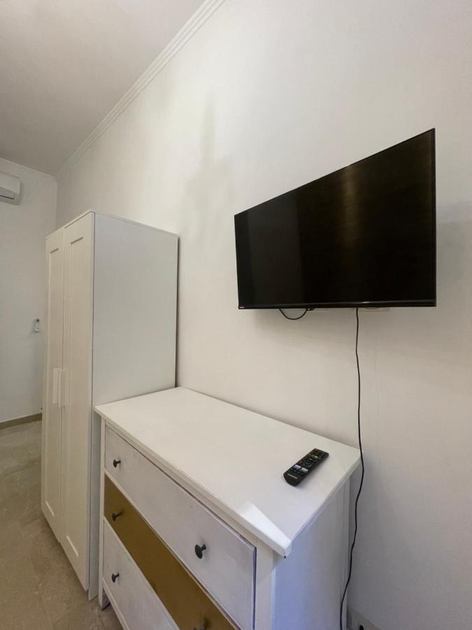 Apartment Domus Enea - Colosseo Termini *