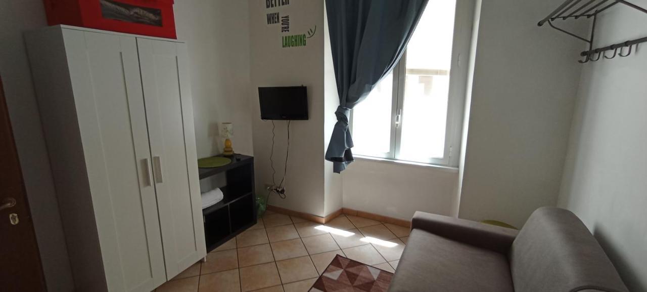 Apartment Merulana: A Due Passi Dal Colosseo Rome