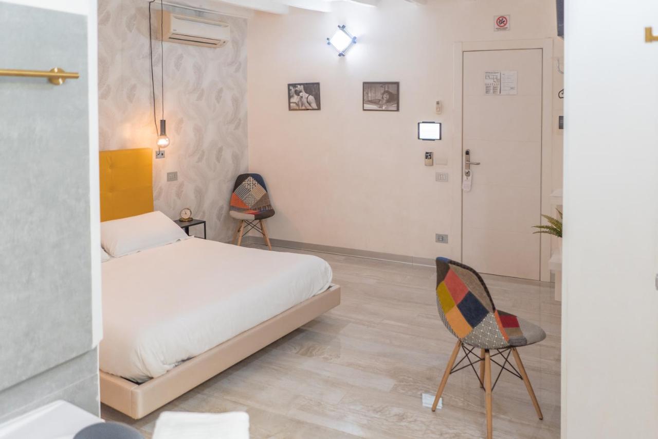 Gasthuis Irooms - Spanish Steps Rome