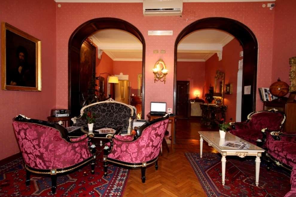 Guest house Residenza Frattina Rome