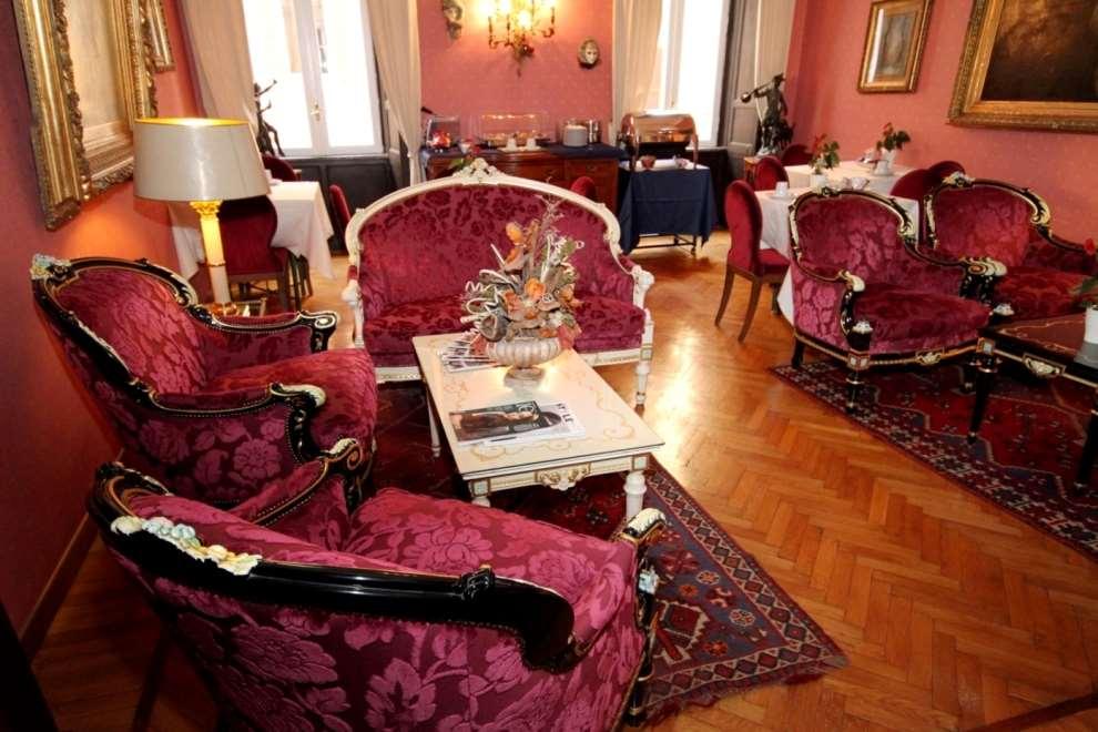 Residenza Frattina Guest house
